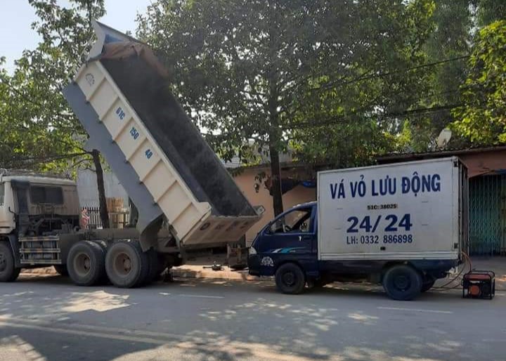 Thay Lốp Ô Tô Lưu Động Bình Dương - Thay Vỏ Xe Tận Nơi Nhanh Chóng